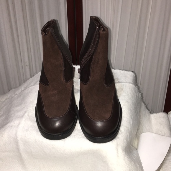 Brown NAOT Ankle Boots  (Euro Size 37) - Picture 4 of 8